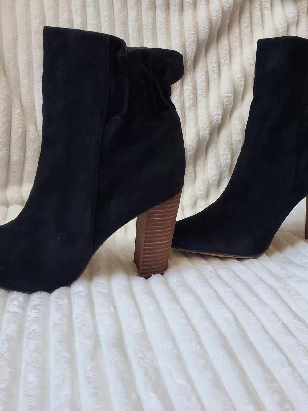 NWT Alex +Alex Black Suede Women’s Ankle Boots with Block Heel